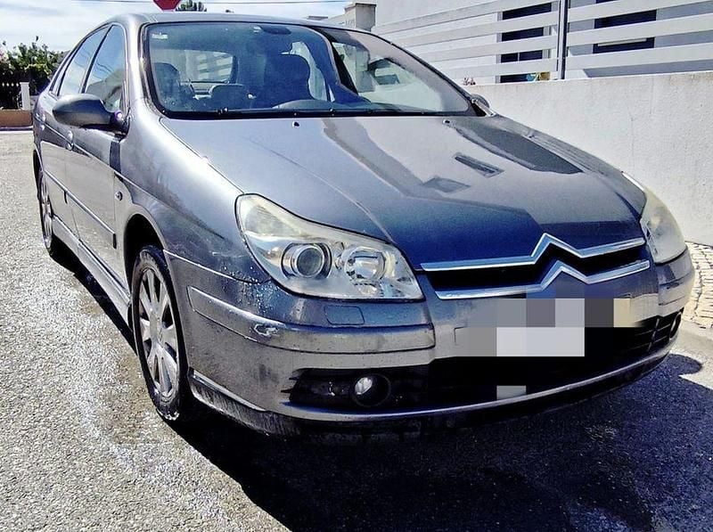 Usado 2004 Citroën C5 Exclusive Sedan | € 2.800 - Imagem 1/4