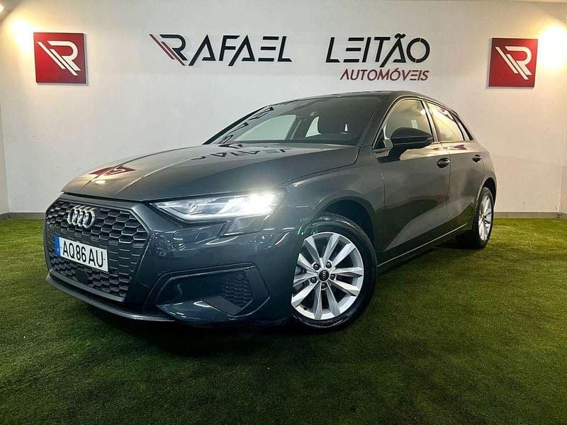 Cinzento Usado 2022 Audi A3 Sedan | € 22.700 (Preço justo) - Imagem 1/4