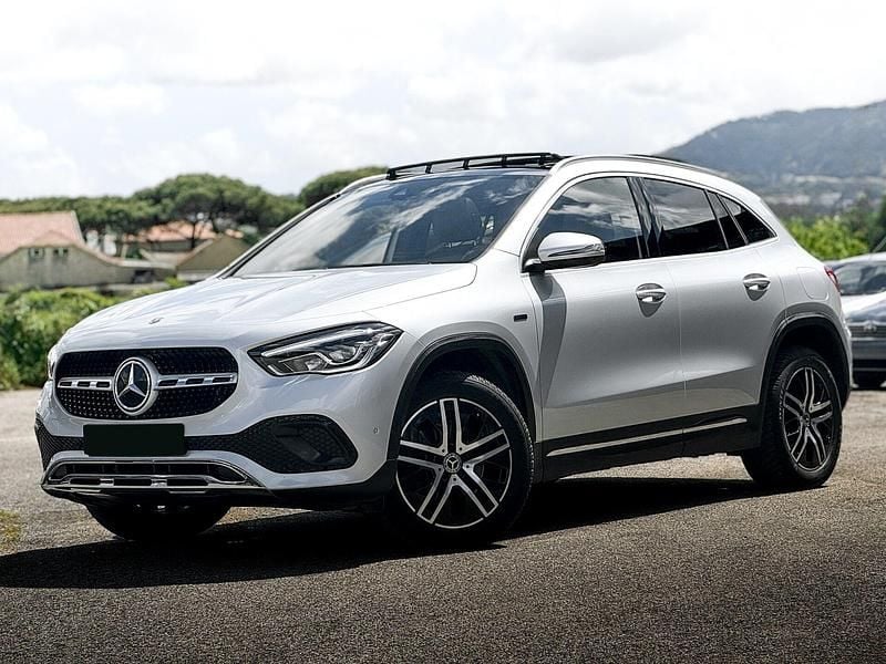 Usado Mercedes GLA250 Progressive 218 HP (160 kW) 2021 Cinza SUV