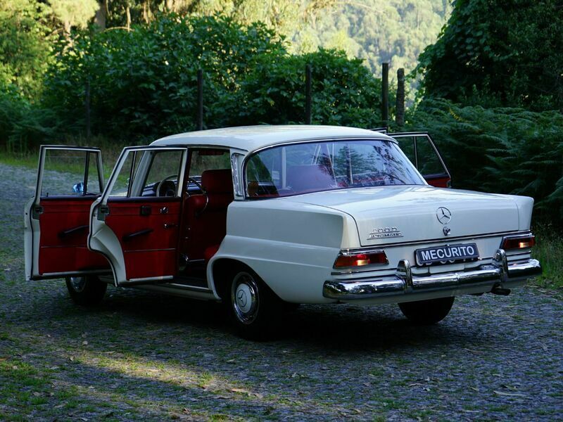 Usado Mercedes 200 60 HP (44 kW) 1965 Branco Sedan