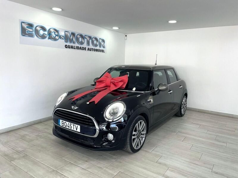 Preto Usado 2017 Mini Cooper Citadino | € 17.900 (Preço justo) - Imagem 1/4