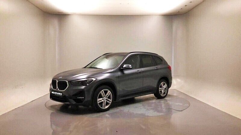 Cinzento Usado 2020 BMW X1 SUV | € 21.990 - Imagem 1/4