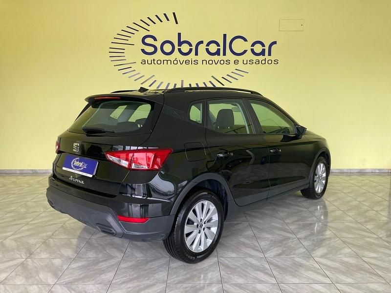 Usado Seat Arona Style 95 HP (69 kW) 2022 Preto SUV