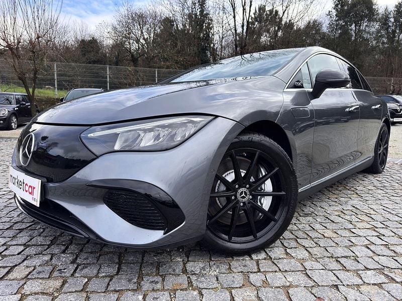 Cinza Usado 2023 Mercedes EQE300 Edition Sedan | € 45.900 (Preço elevado) - Imagem 1/4