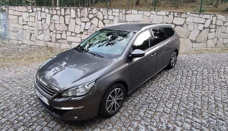 Usado Peugeot 308 SW 100 HP (73 kW) 2016 Carrinha