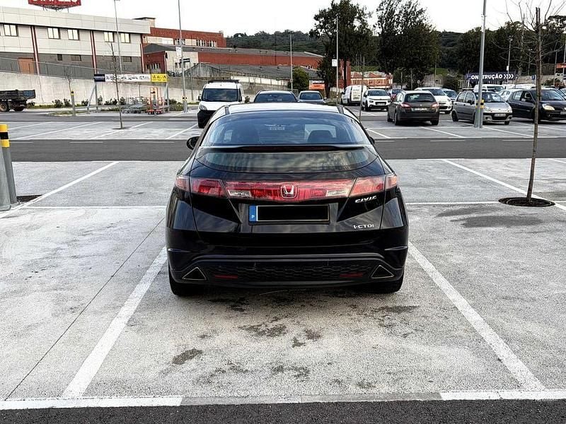 Usado Honda Civic 150 HP (110 kW) 2006 Sedan