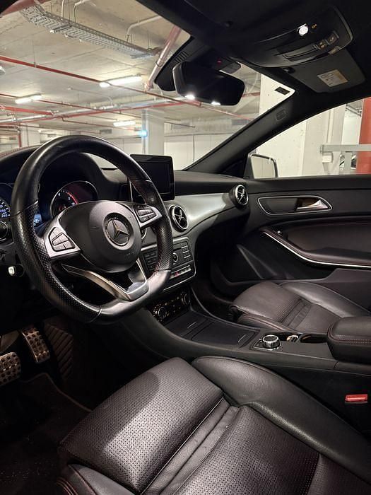 Usado Mercedes CLA200 2017 Sedan