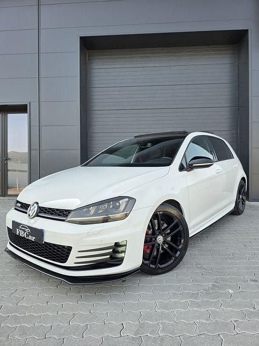 Branco Usado 2014 VW Golf VII GTD Sedan | € 24.490 (Caro) - Imagem 1/4