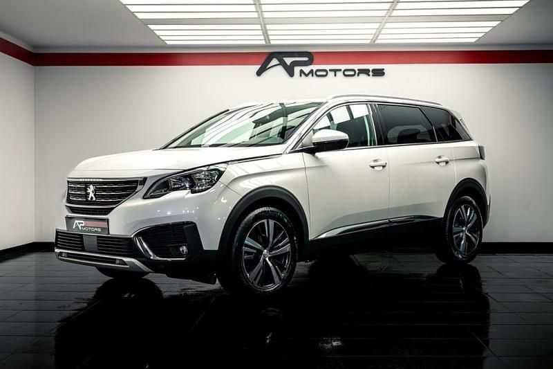 Branco Usado 2018 Peugeot 5008 | € 18.500 (Preço justo) - Imagem 1/4