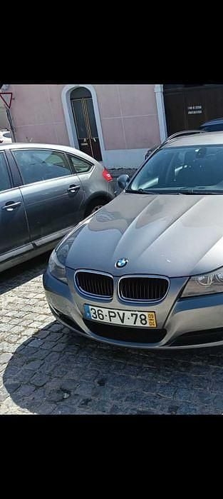 Usado 2009 BMW 320 Sedan | € 8.900 (Bom preço) - Imagem 1/4