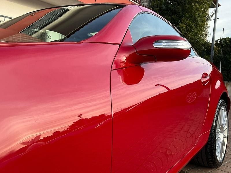 Usado Mercedes SLK200 163 HP (119 kW) 2007 Vermelho Cabrios