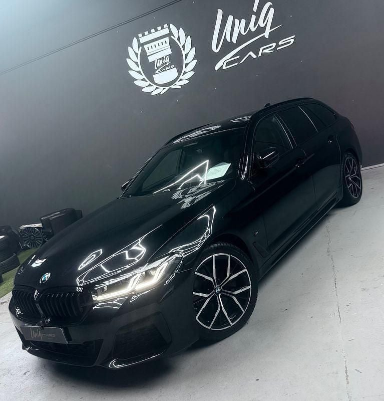 Preto Usado 2023 BMW 520 Coupé | € 43.999 (Preço justo) - Imagem 1/4
