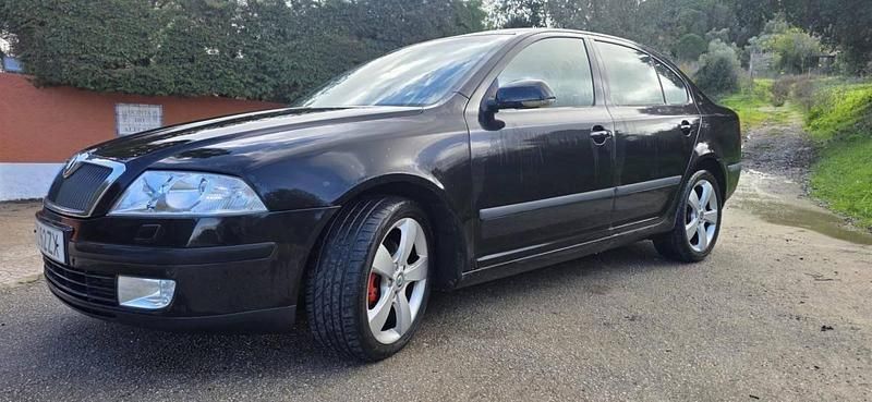 Usado Skoda Octavia SportLine 140 HP (102 kW) 2005 Preto Sedan