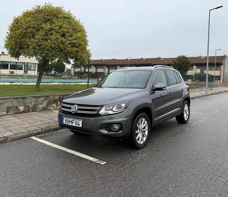 Cinzento Usado 2011 VW Tiguan SUV | € 16.500 (Caro) - Imagem 1/4