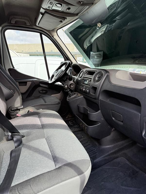 Usado Opel Movano 125 HP (91 kW) 2014 Branco Monovolume