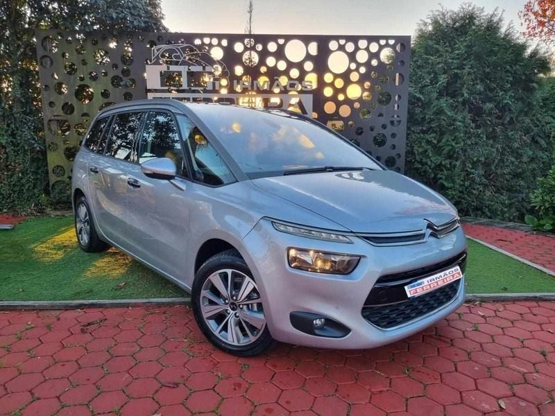 Cinzento Usado 2015 Citroën Grand C4 Picasso Intensive Monovolume | € 14.950 (Caro) - Imagem 1/4