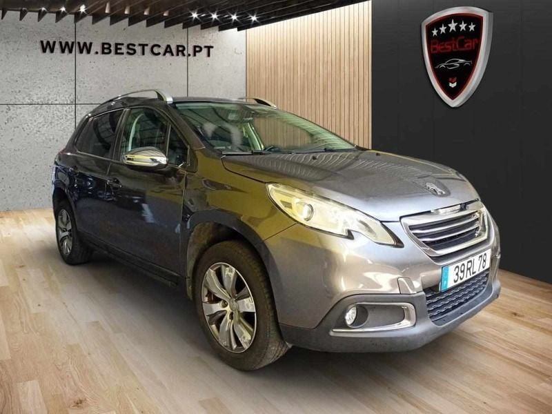 Usado Peugeot 2008 82 HP (60 kW) 2016 Cinzento SUV