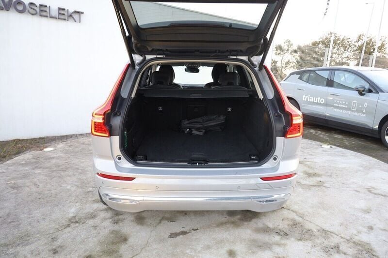 Usado Volvo XC60 Plus 235 HP (172 kW) 2023 Cinza SUV