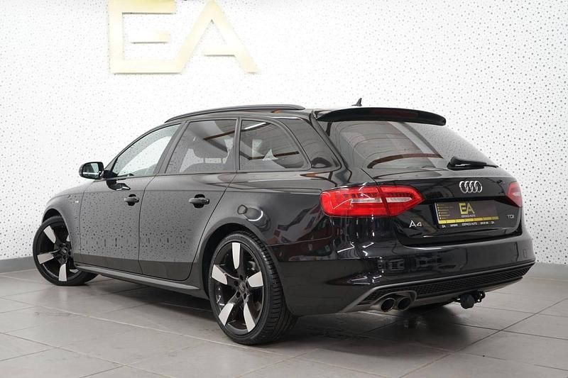 Usado Audi A4 Business 150 HP (110 kW) 2015 Preto Carrinha