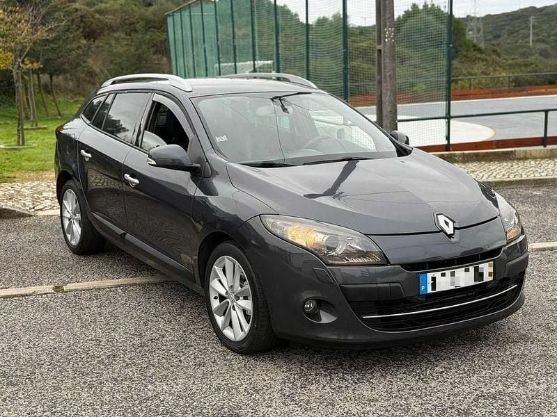 Usado Renault Mégane III 110 HP (80 kW) 2009 Sedan