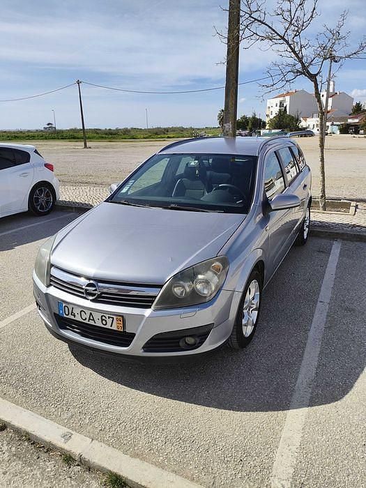Usado 2006 Opel Astra Sedan | € 3.100 (Preço justo) - Imagem 1/4