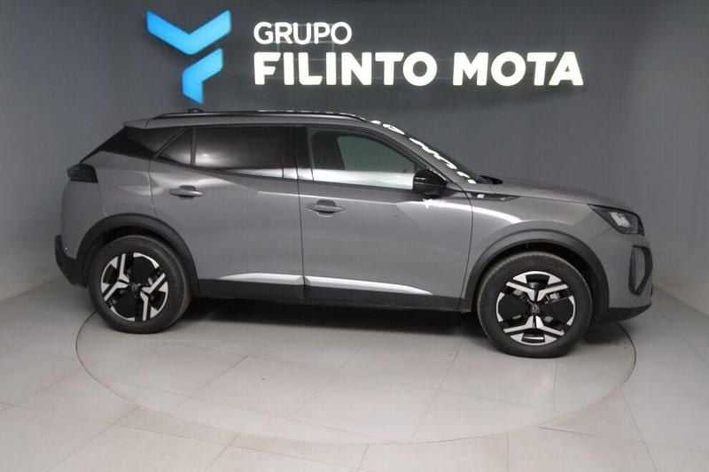 Cinza Usado 2025 Peugeot e-2008 Allure SUV | € 32.490 (Caro) - Imagem 1/4