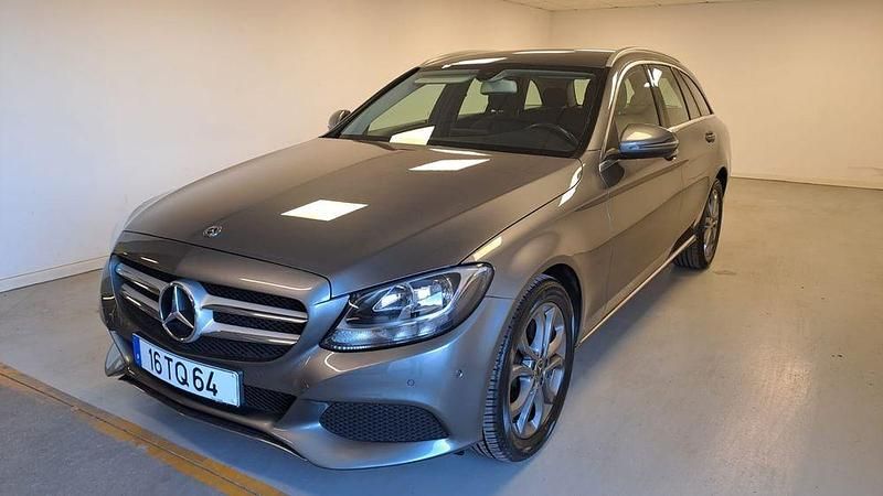 Usado 2017 Mercedes C200 Sedan | € 19.500 (Bom preço) - Imagem 1/4