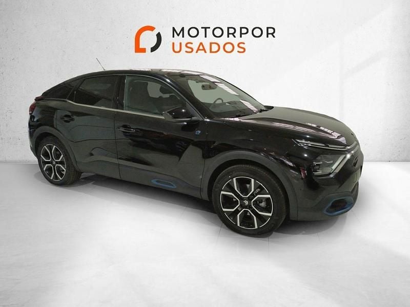 Preto Usado 2023 Citroën e-C4 Shine Sedan | € 22.900 (Preço justo) - Imagem 1/4