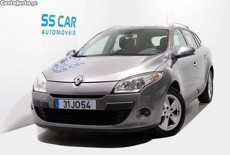 Cinza Usado 2010 Renault Mégane GrandTour Dynamique Carrinha | € 5.750 (Preço justo) - Imagem 1/1