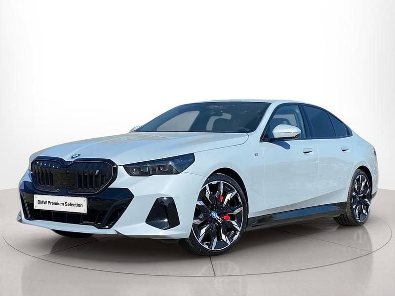 Cinza Usado 2023 BMW i5 Comfort Edition Sedan | € 59.900 (Super Preço) - Imagem 1/4