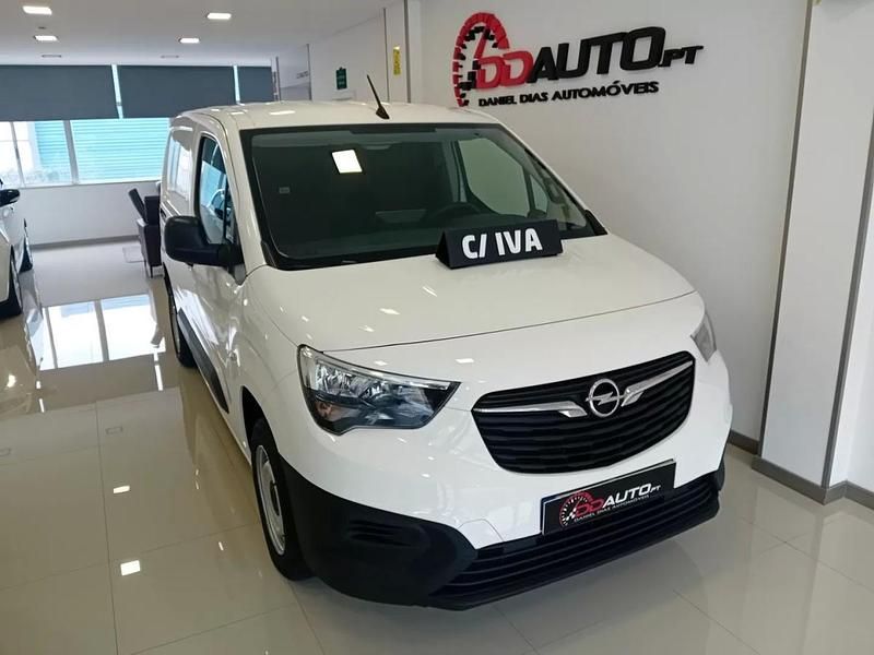 Branco Usado 2022 Opel Combo Njoy Monovolume | € 14.990 (Preço justo) - Imagem 1/4