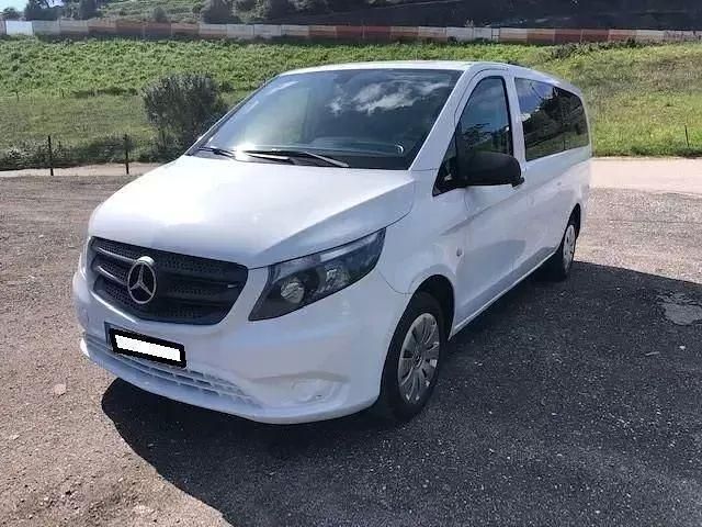 Branco Usado 2018 Mercedes Vito Monovolume | € 21.999 (Preço elevado) - Imagem 1/4