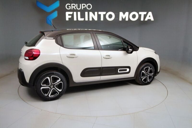 Outro Usado 2022 Citroën C3 PureTech Citadino | € 11.340 (Bom preço) - Imagem 1/4