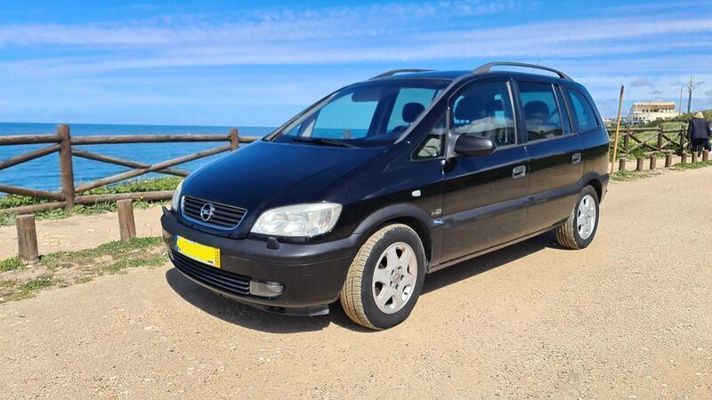 Usado 2002 Opel Zafira Monovolume | € 2.100 - Imagem 1/4