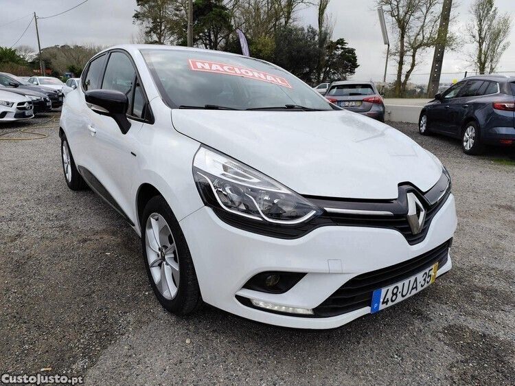 Branco Usado 2017 Renault Clio IV LIMITED Citadino | € 10.900 (Preço elevado) - Imagem 1/1