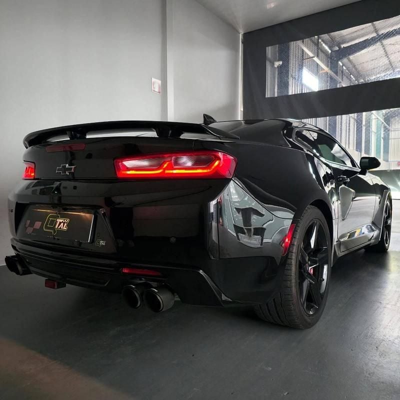 Usado Chevrolet Camaro 461 HP (339 kW) 2016 Preto Coupé