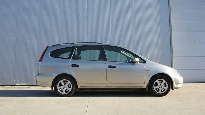 Usado 2001 Honda Stream Monovolume | € 3.150 - Imagem 1/4