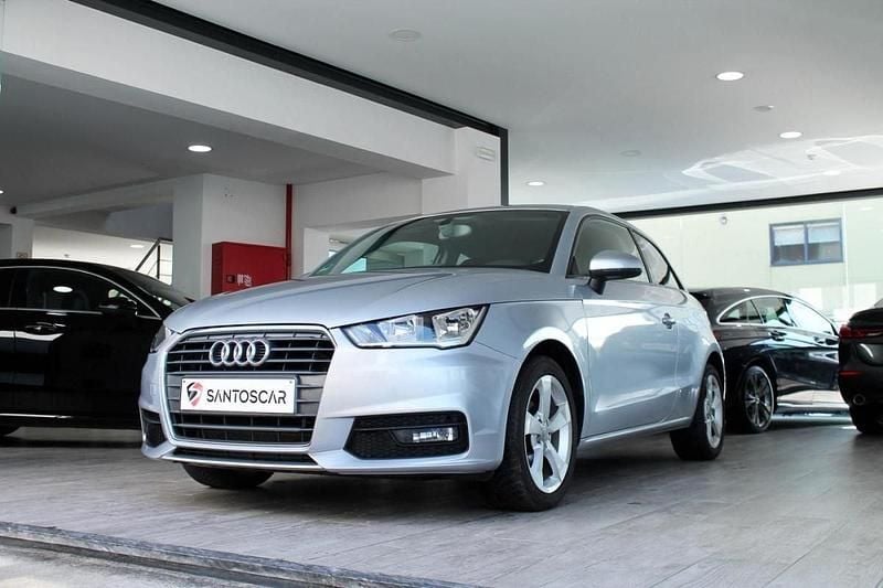Cinzento Usado 2016 Audi A1 | € 13.900 - Imagem 1/4