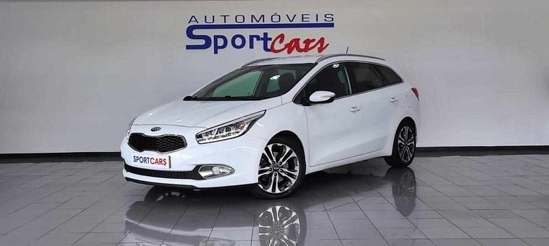 Branco Usado 2013 Kia Ceed Sportswagon Sport Carrinha | € 11.950 (Preço justo) - Imagem 1/4