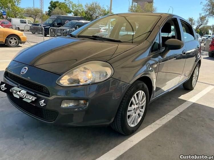 Cinza Usado 2017 Fiat Punto Easy Citadino | € 8.900 (Preço justo) - Imagem 1/1
