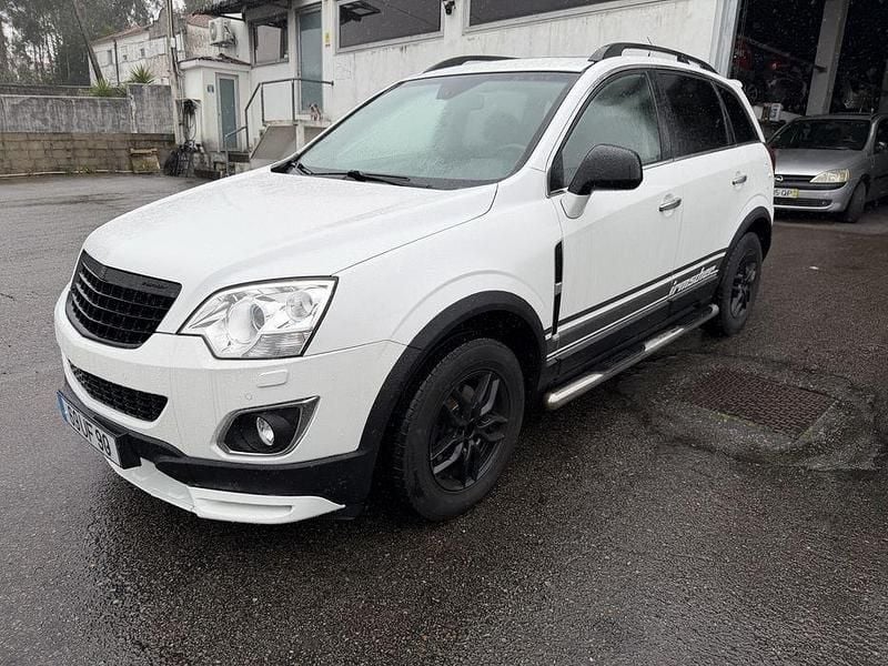Usado 2015 Opel Antara SUV | € 8.990 - Imagem 1/4