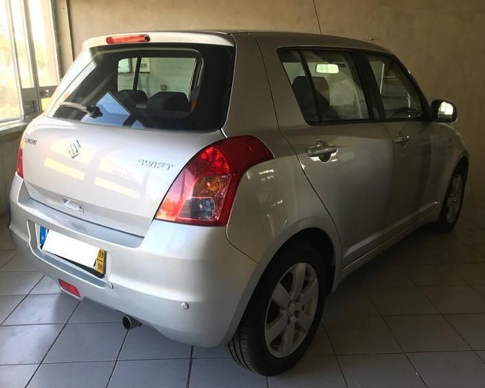 Usado Suzuki Swift 75 HP (55 kW) 2009 Citadino