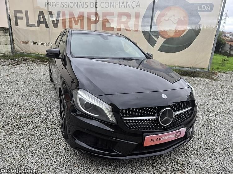Preto Usado 2015 Mercedes A200 AMG Citadino | € 18.100 (Preço justo) - Imagem 1/1