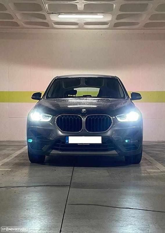 Cinzento Usado 2020 BMW X1 SUV | € 21.500 (Bom preço) - Imagem 1/4