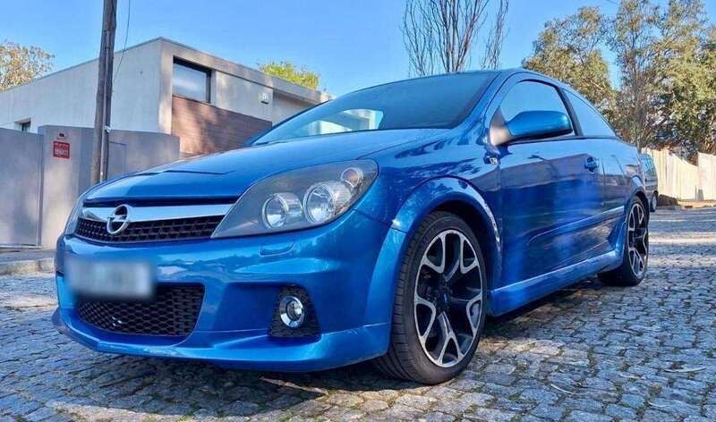 Azul Usado 2007 Opel Astra GTC | € 5.500 (Preço justo) - Imagem 1/4