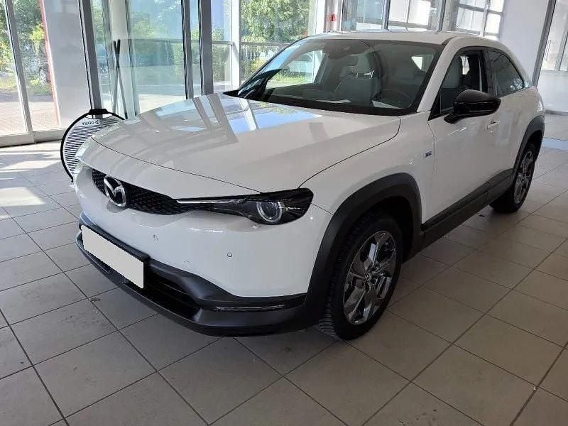 Branco Usado 2023 Mazda MX30 Ad'Vantage SUV | € 17.999 - Imagem 1/4