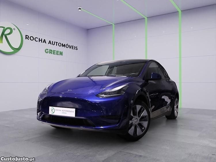 Azul Usado 2023 Tesla Model Y RWD SUV | € 35.499 (Preço justo) - Imagem 1/1