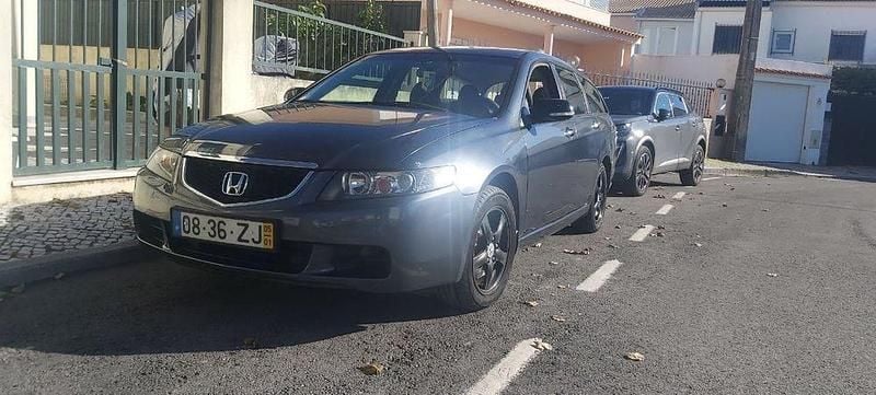 Usado 2005 Honda Accord Sedan | € 3.200 - Imagem 1/4