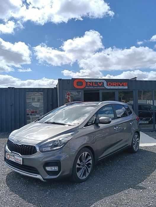 Cinzento Usado 2018 Kia Carens Monovolume | € 9.950 (Preço justo) - Imagem 1/4