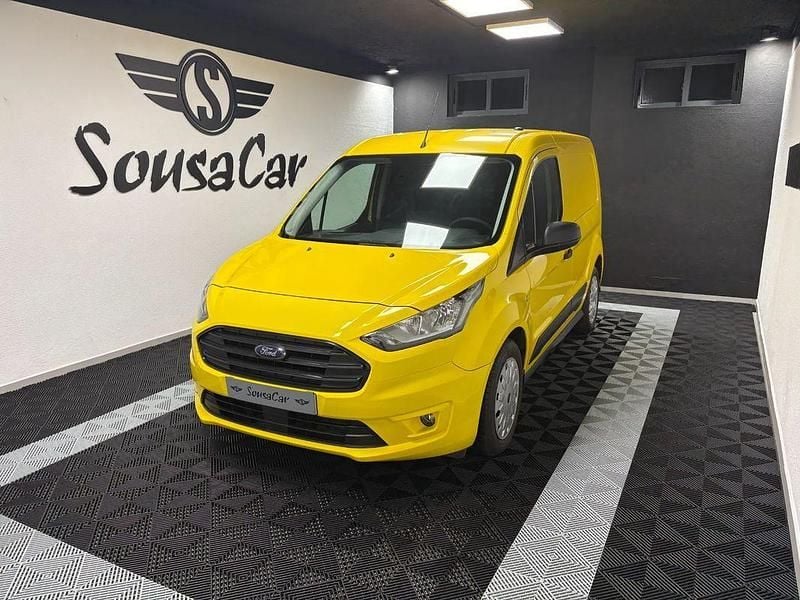 Usado Ford Transit Connect 101 HP (74 kW) 2020 Amarelo Monovolume